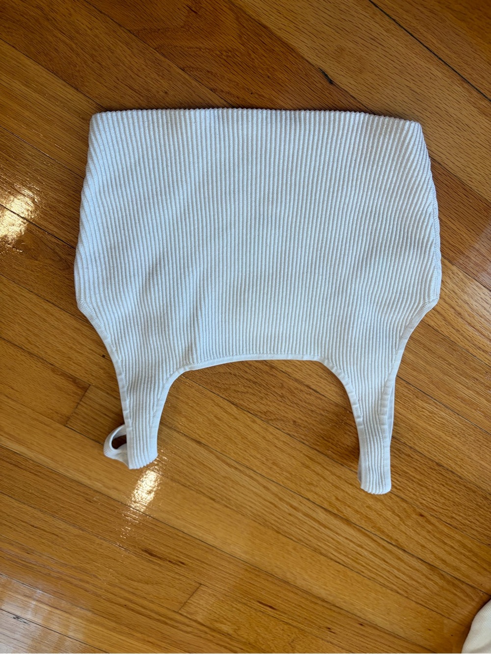 Babaton White Ribbed Knit Kids Bonnet